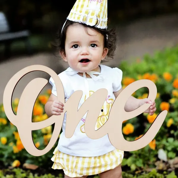 Beige_One_Wooden_Sign_One_Cutout_Letter_Baby