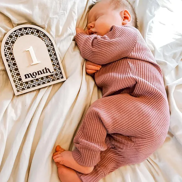 Beige_Boho_Monthly_Milestone_Cards_Baby
