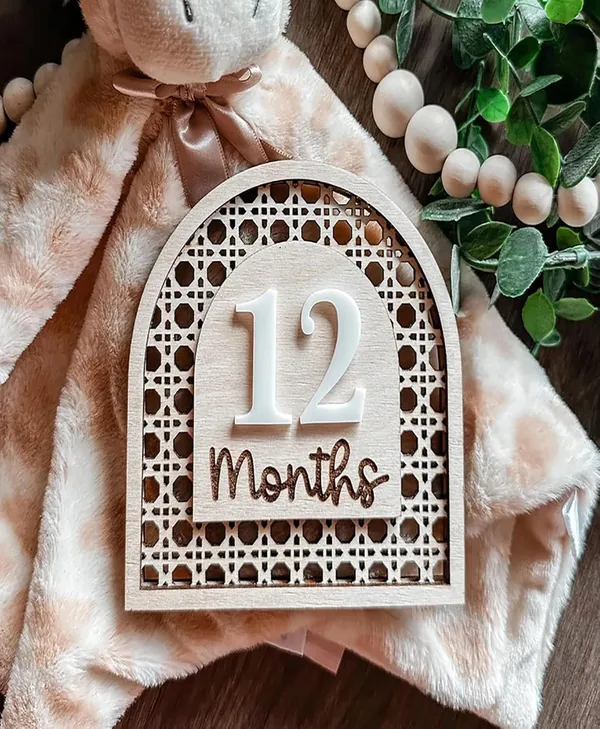 Beige_Boho_Monthly_Milestone_Cards_Baby