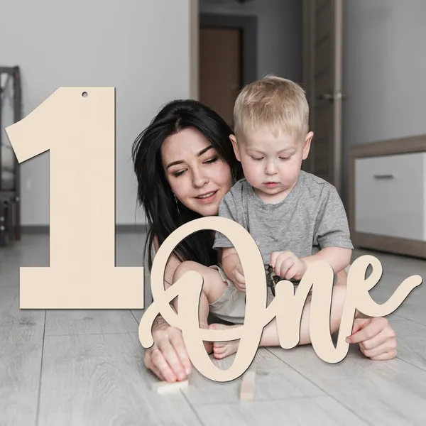 Beige_Wooden_St_Birthday_Sign_One_Cutout_Letter_Props_General