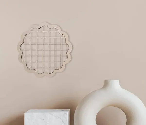 Beige_Wood_Round_Frame_Hatch_Lace_Home_Decor