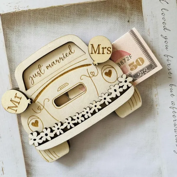 Beige_Handcrafted_Wooden_Money_Holder_Wedding