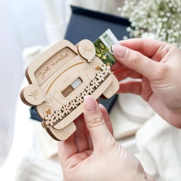 Beige_Handcrafted_Wooden_Money_Holder_Wedding