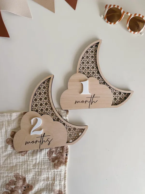 Beige_Moon_Cloud_Rattan_Baby_Milestone_Card_Baby