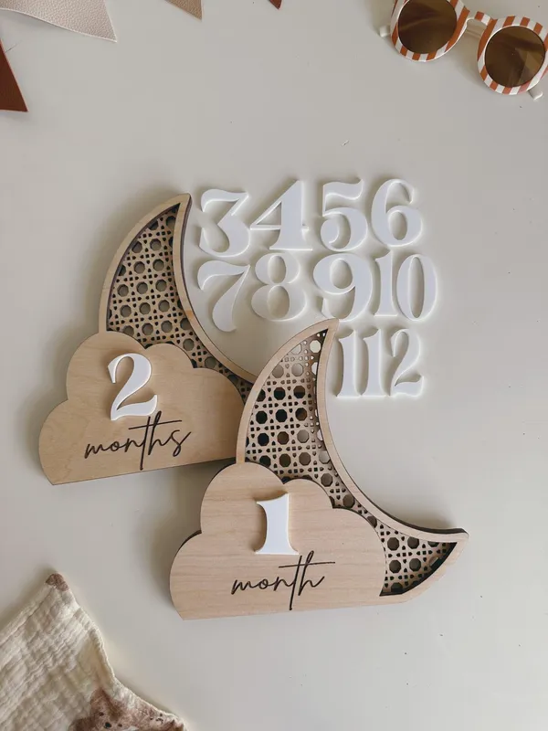 Beige_Moon_Cloud_Rattan_Baby_Milestone_Card_Baby