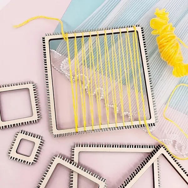 Beige_Wooden_Square_Weaving_Loom_Yarn_Loom_Diy_Kit_Diy_And_Craft