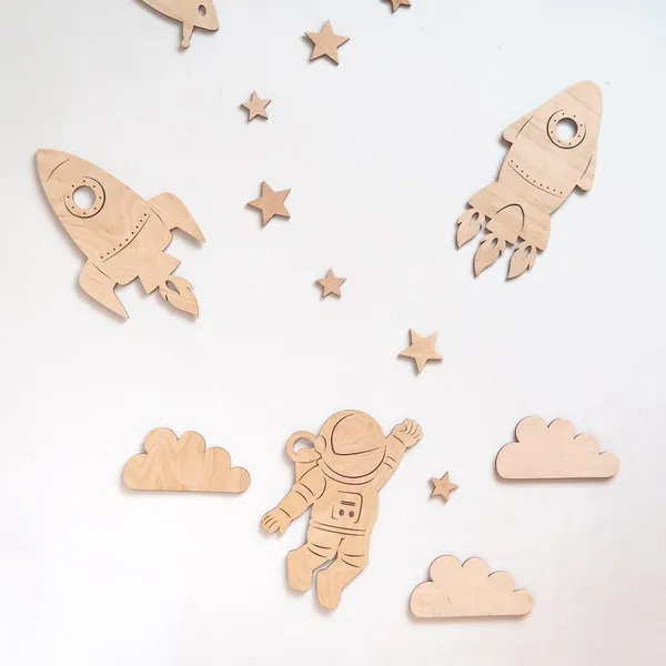 Beige_Space_Wall_Decor_Kids