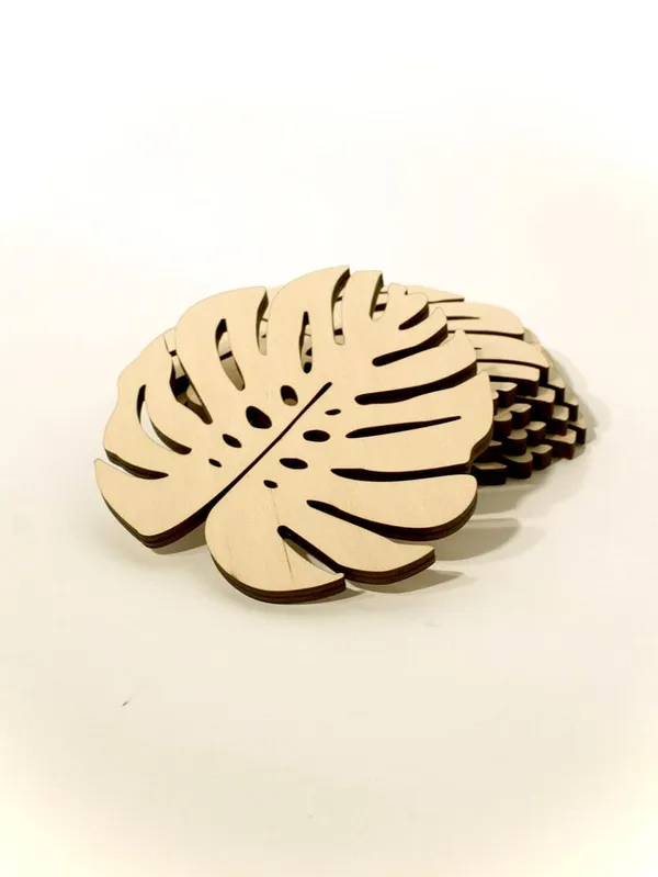 Beige_Americanelm_Wood_Coasters_Laser_Cut_Coasters_Monstera_Leaf_General