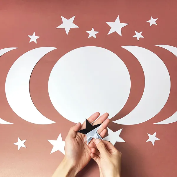 Mirror_Acrylic_Wall_Stickers_Moon_Star_Design_Self_Adhesive_Mirror_Wall_Decals_Home_Decor