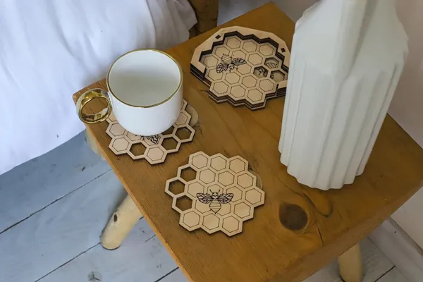 Beige_Wooden_Honeycomb_Coasters_General
