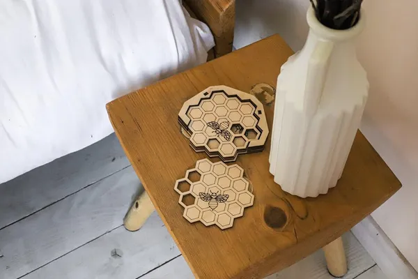 Beige_Wooden_Honeycomb_Coasters_General