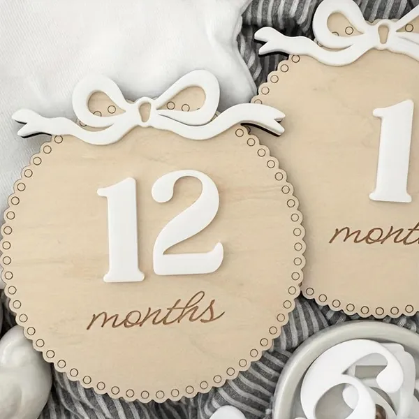 Beige_Wooden_Monthly_Milestone_Discs_Set_Baby_Photo_Props_Beige_White_Bow_Months_Birthday_Gift_Personalised_Name_Number_Keepsake_Wood_Keepsake_Baby