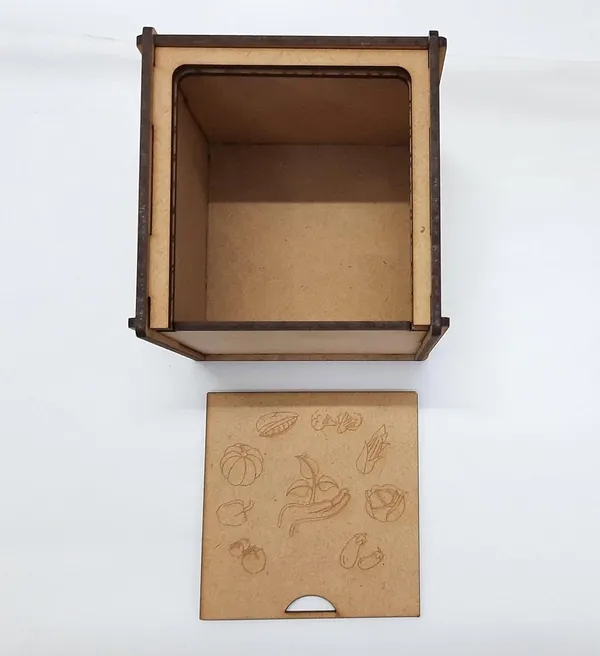 Beige_Antique_Style_Wood_Storage_Box_Home_Decor