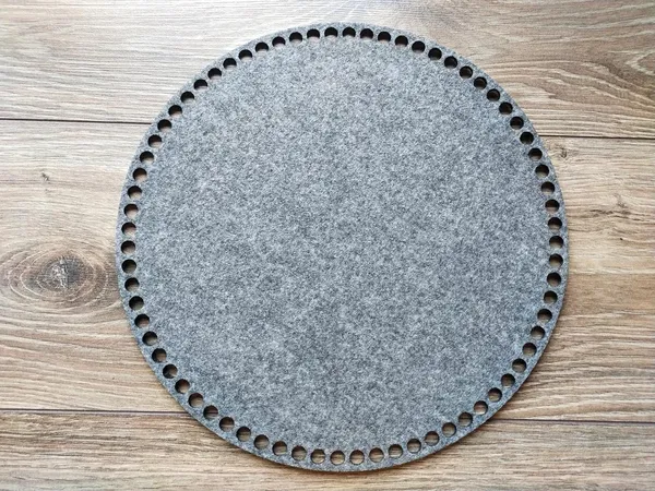 Grey_Felt_Crochet_Bases_Diy_And_Craft