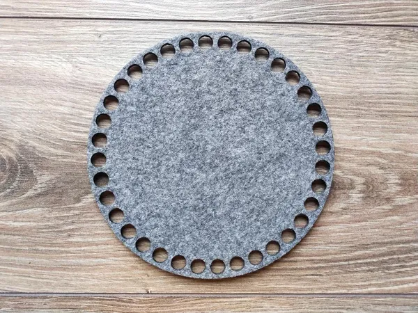 Grey_Felt_Crochet_Bases_Diy_And_Craft
