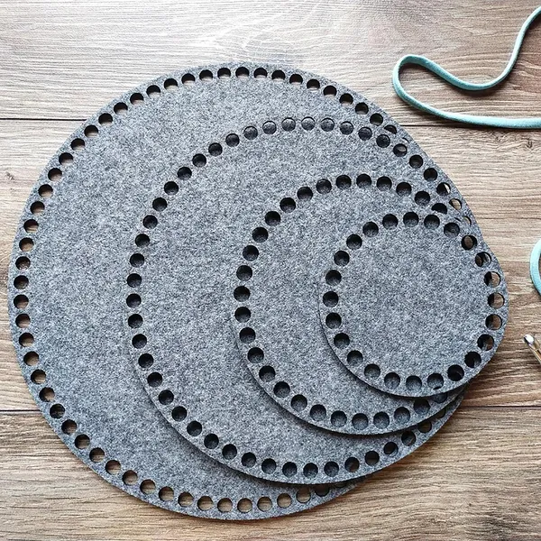 Grey_Felt_Crochet_Bases_Diy_And_Craft