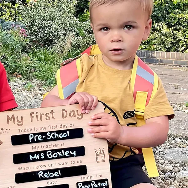Beige_First_Day_Of_School_Photo_Board_Kids