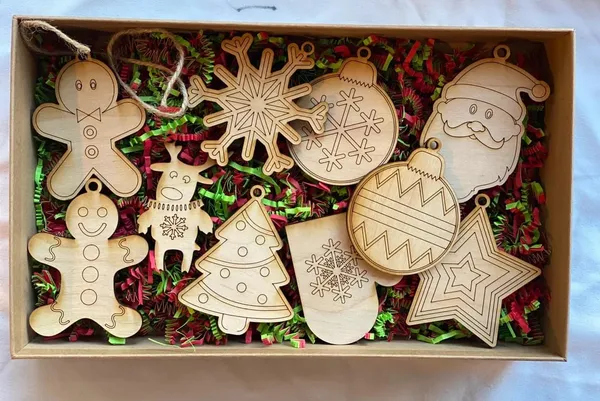 Beige_Wooden_Christmas_Hanging_Ornaments_Diy_And_Craft