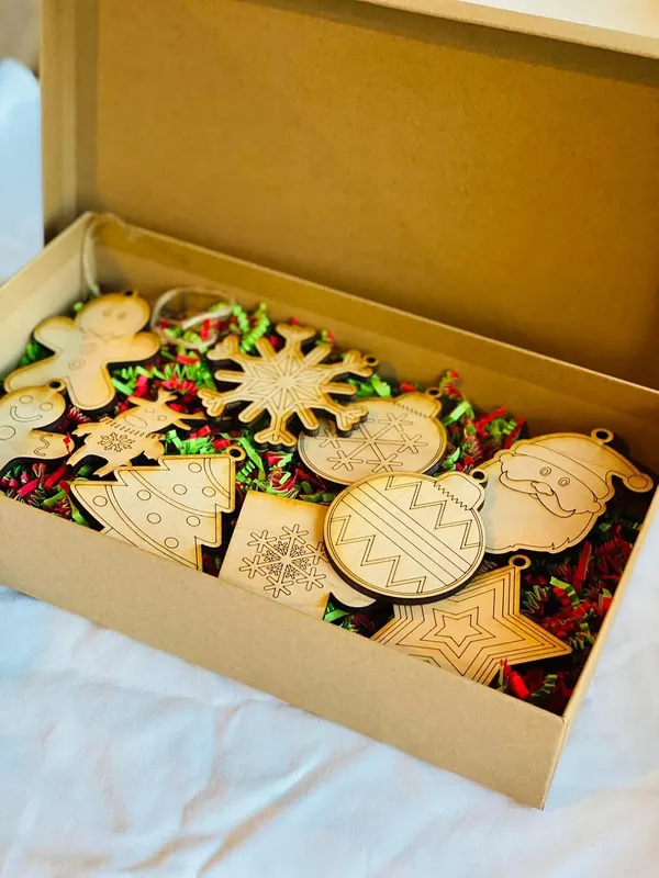 Beige_Wooden_Christmas_Hanging_Ornaments_Diy_And_Craft