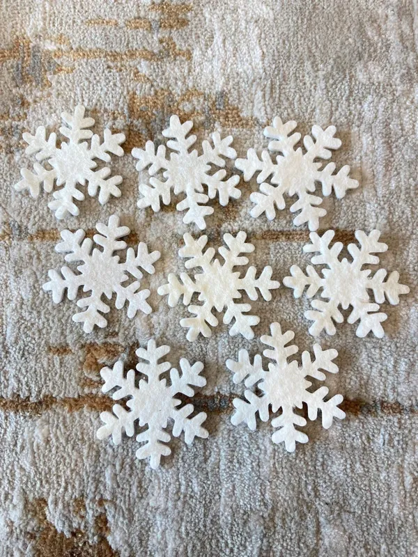Grey_White_Christmas_Felt_Snowflakes_Diy_Christmas_Tree_Ornaments_Kids