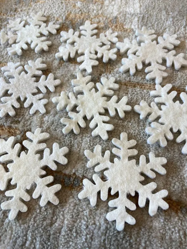 Grey_White_Christmas_Felt_Snowflakes_Diy_Christmas_Tree_Ornaments_Kids