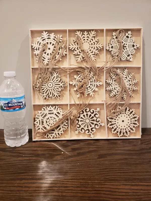 Beige_Large_Wooden_Snowflakes_General