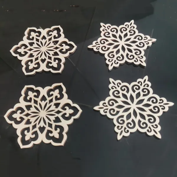 Beige_Wooden_Christmas_Snowflakes_Ornaments_Diy_And_Craft