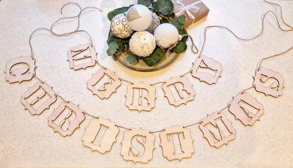 Beige_Wooden_Merry_Christmas_Banner_Garland_General