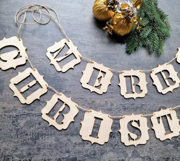 Beige_Wooden_Merry_Christmas_Banner_Garland_General
