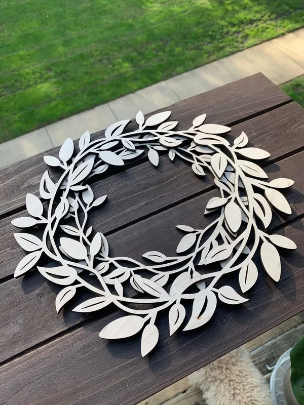 Beige_Wooden_Leaf_S_Wreaths
