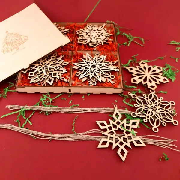 Beige_Wooden_Snowflake_Ornaments_Home_Decor