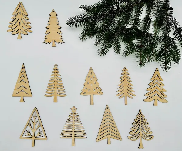 Beige_Wooden_Christmas_Trees_Diy_And_Craft