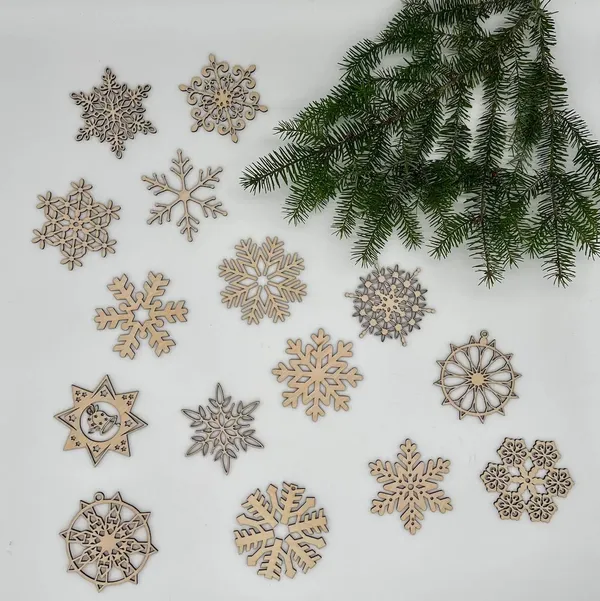 Beige_Wooden_Snowflakes_Christmas_Tree_Decorations_General