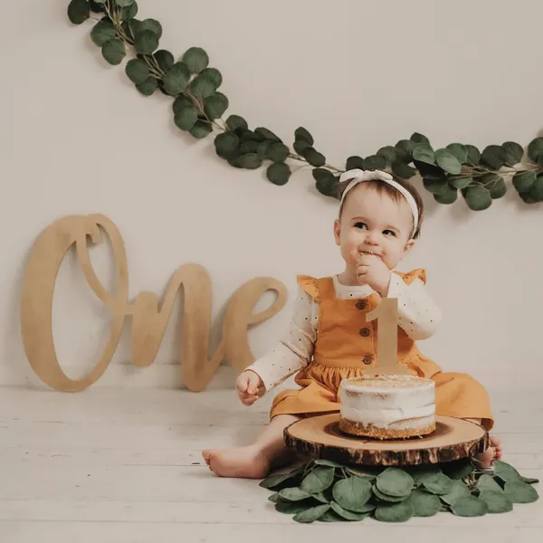 Beige_Wooden_One_Sign_Kids
