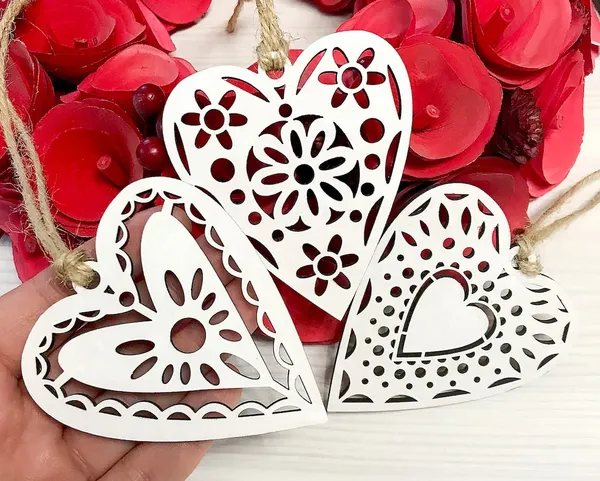 Beige_Ornaments_Folk_Heart_Ornaments_General