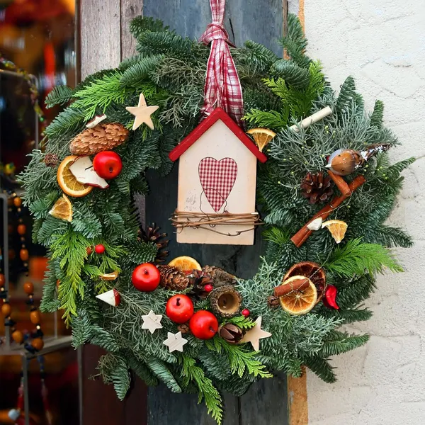 Beige_Wooden_Wreath_Frames_Diy_And_Craft
