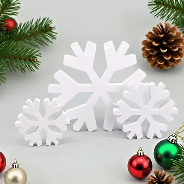 White_Farmhouse_Snowflake_Decorations_White_Pvc_Winter_Tabletop_Signs_General