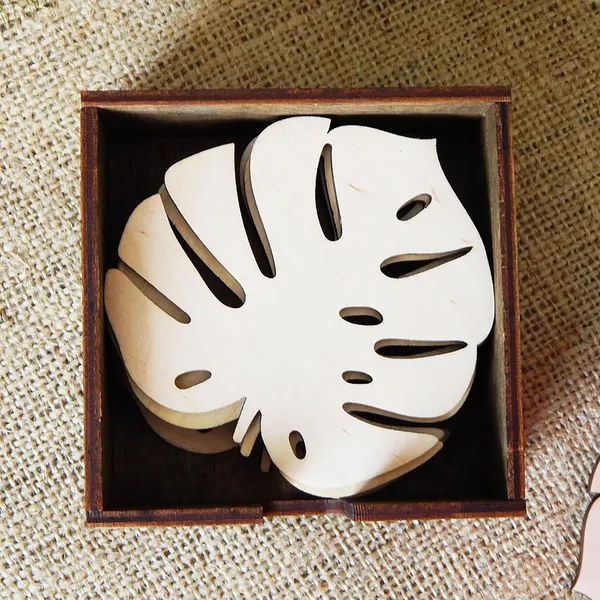 Beige_Wooden_Monstera_Leaf_Coasters_Tropical_Drink_Coasters_Diy_And_Craft