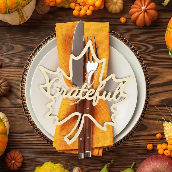 Beige_Wooden_Thanksgiving_Maple_Leaf_Plate_Decor_Pumpkin_Grateful_Cutouts_Home_Decor