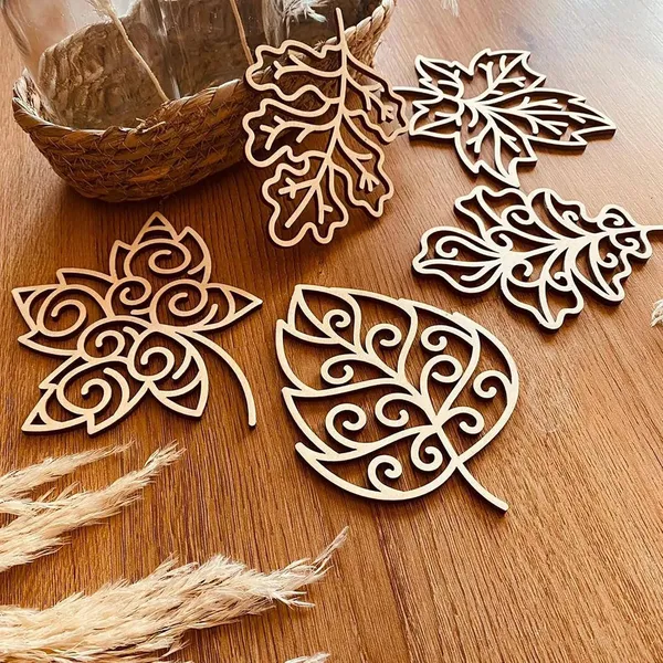Beige_Wooden_Autumn_Leaves_Coasters_Hanging_Decor_Diy_And_Craft