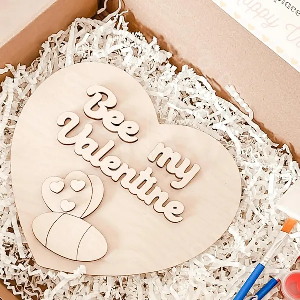 Beige_Wooden_Heart_Valentine_Diy_Kit_Kids_Adults_Valentine_Paint_Kit_Kids