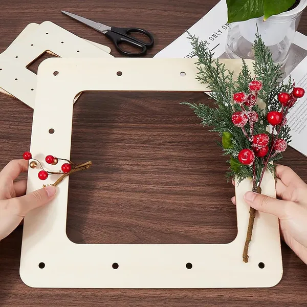 Beige_Wooden_Wreath_Frames_Diy_And_Craft