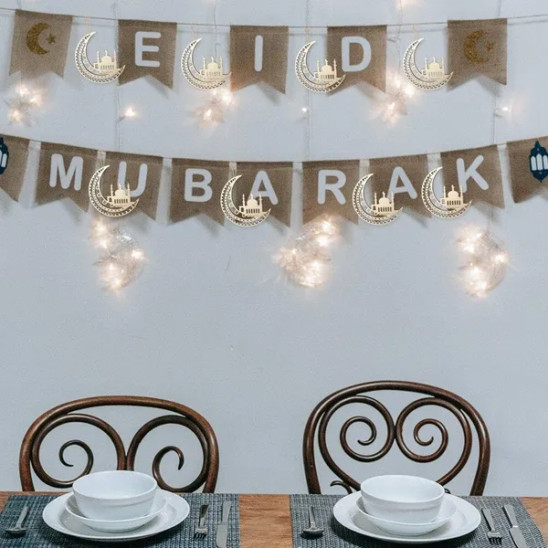 Beige_Eid_Mubarak_Ornament_Hollow_Wooden_Pendant_Ramadan_Hanging_Ornament_Moon_Mosque_Shape_Ornament_Festival