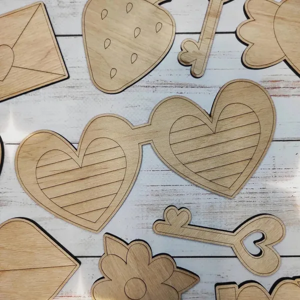 Beige_Wooden_Love_Shapes_Diy_Craft_Kit_Kids