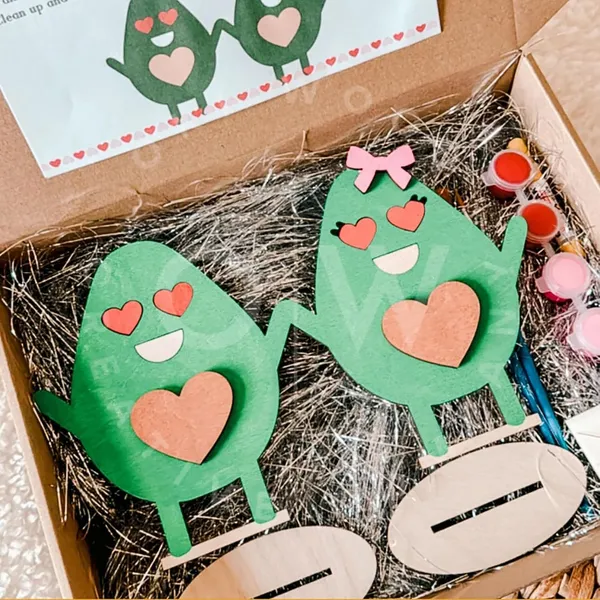Beige_Wooden_Couple_Heart_Cutout_Valentine_Diy_Craft_Kit_Kids