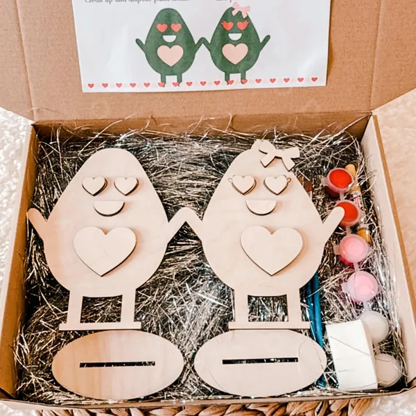 Beige_Wooden_Couple_Heart_Cutout_Valentine_Diy_Craft_Kit_Kids
