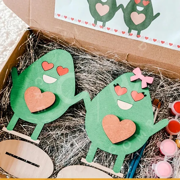 Beige_Wooden_Couple_Heart_Cutout_Valentine_Diy_Craft_Kit_Kids