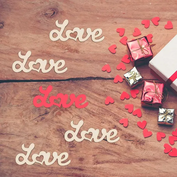Beige_Love_Wood_Diy_Crafts_Cutouts_Heart_Shaped_Wooden_Slices_Diy_And_Craft