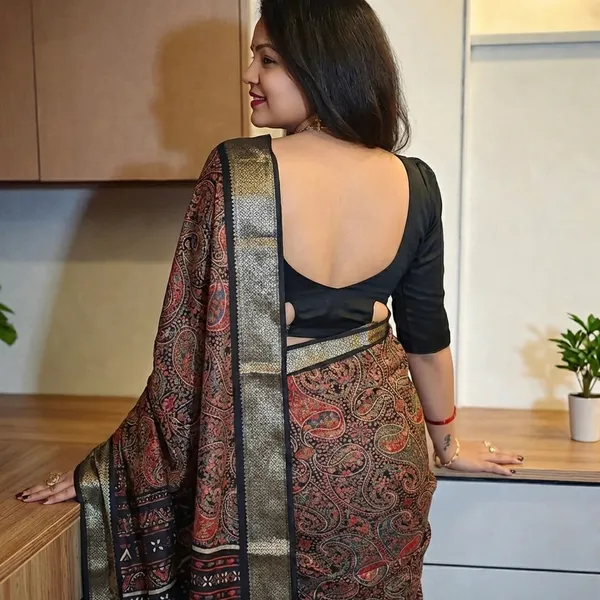 Premium_Soft_Georgette_Ajrakh_Print_Saree_With_Zari_Border,_Lightweight_Daily_And_Office_Wear_Saree_With_Designer_Blouse_Piece