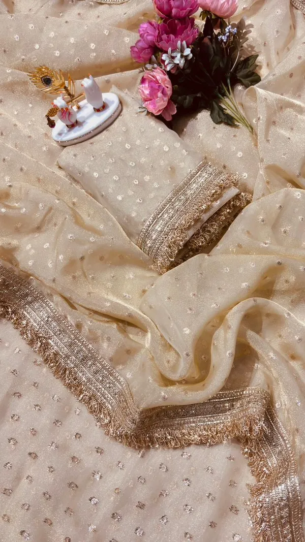 Premium_Nc_Moss_Saree_With_Heavy_Designer_Embroidery_Lace_Border_And_Blouse_Piece